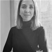 Profesora de castellano  e inglés especializada en comercio y negocios internacionales. Más de 15 años de experiencia.